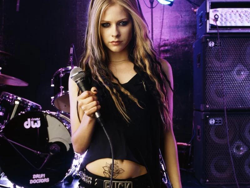 сцена, колонки, микрофон, avril lavigne