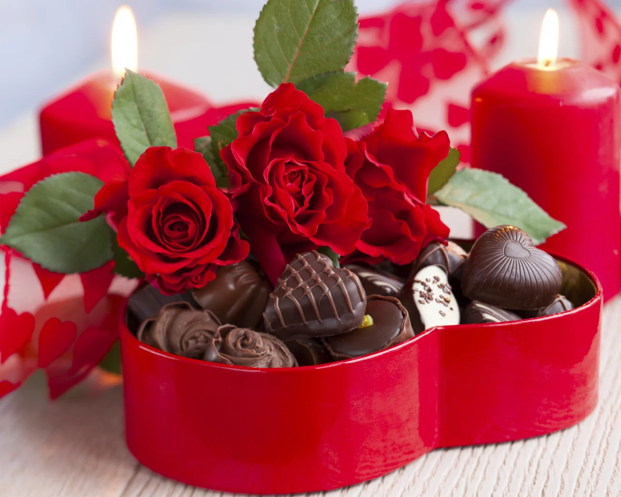 photography, chocolate, photo, heart, love, candy, flowers, bouquet, holiday, red, february 14