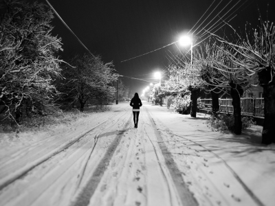 улица, снег, фонари, деревья, белый, девушка, зима