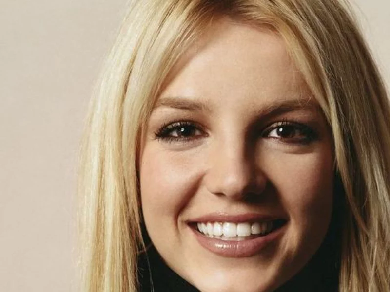 britney spears, певица, улыбкаа, блондинка, крупно