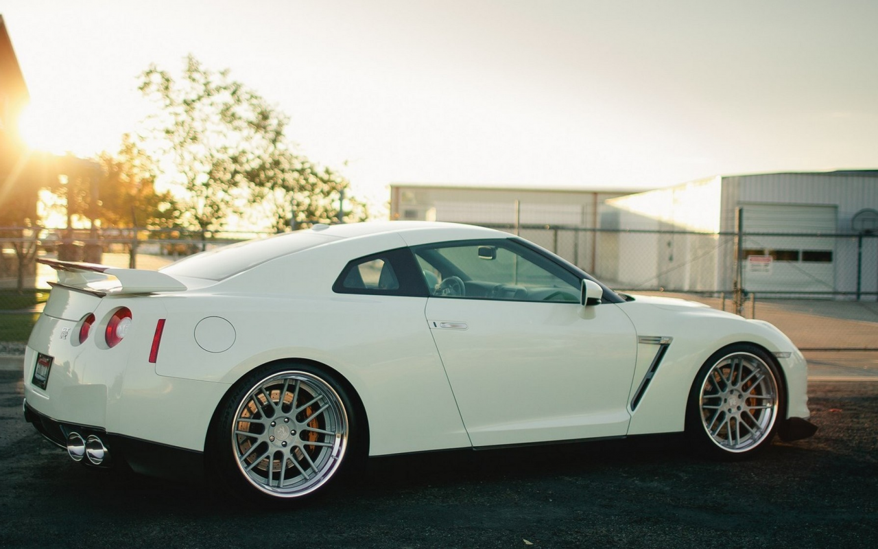 обоя, автомобиль, white, nissan gt-r, r35, ниссан, tuning, car, wallpapers