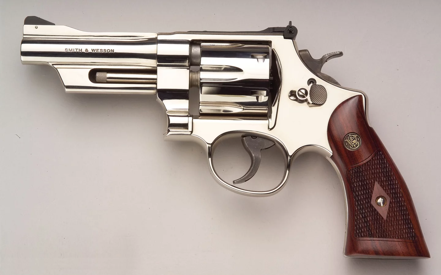 револьвер, хром, smith, wesson, m27, weapon, gun, pistols, weapons, chrom, silver, white, sun