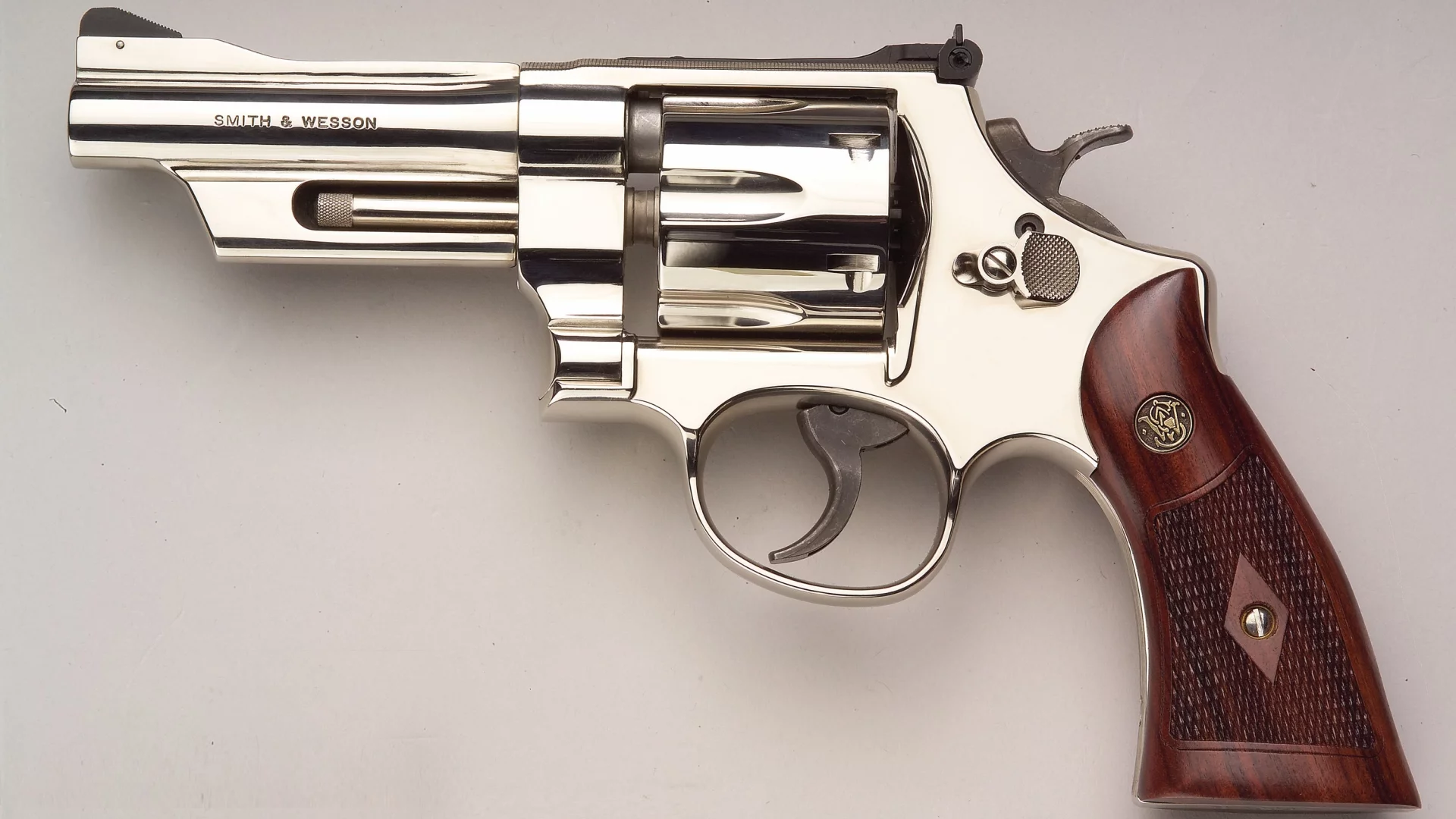 револьвер, хром, smith, wesson, m27, weapon, gun, pistols, weapons, chrom, silver, white, sun
