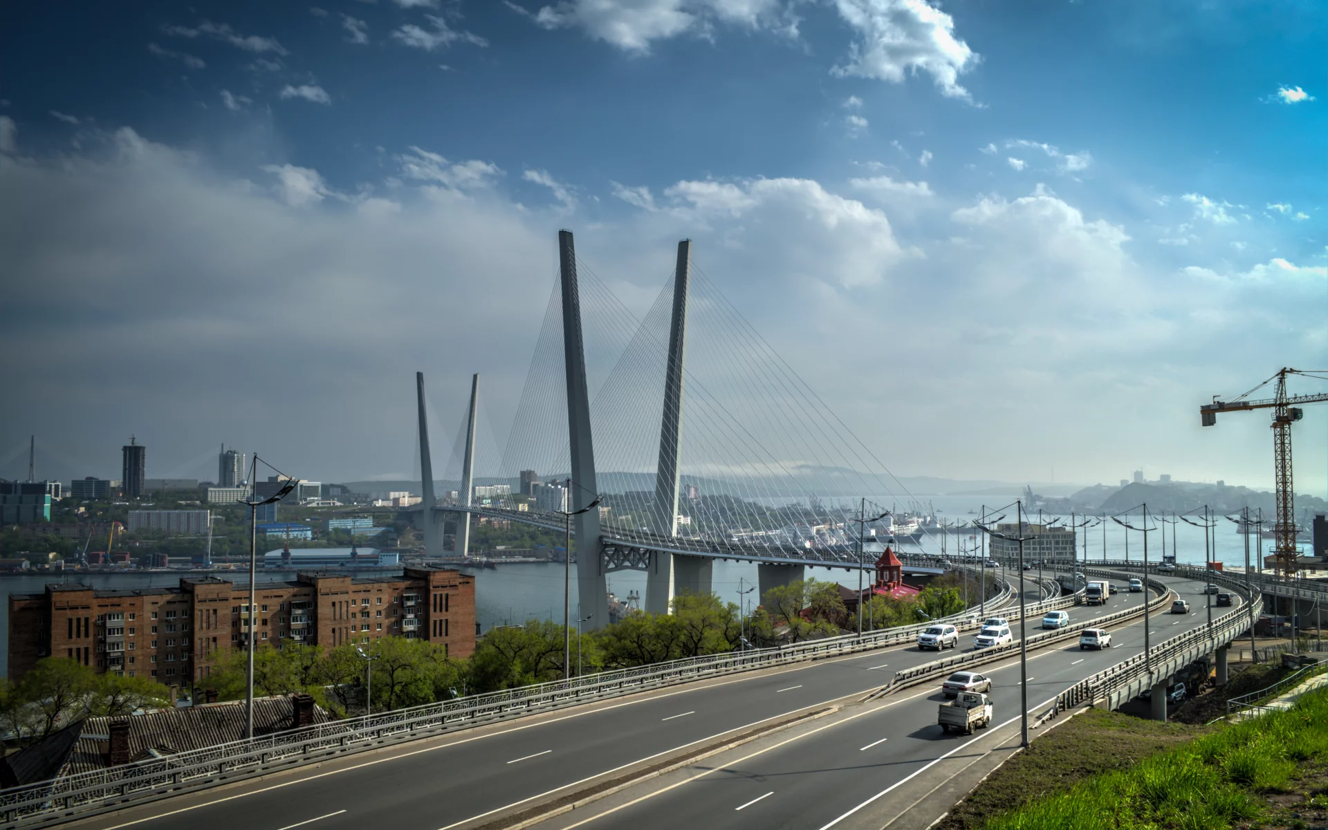 владивосток, россия, мост, дорога, город, машины, небо, облака