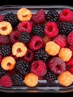 малина, ягоды, природа, лето, витамины, fresh, raspberries, blackberries, bowl, sun, summer, see, up, food, vitamin