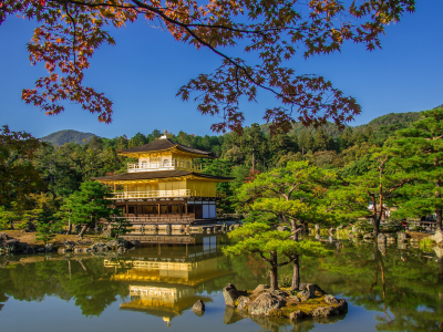 кинкакудзи, золотой павильон, киото, япония, храм, сад, озеро, горы, лес, деревья, небо, природа, пейзаж