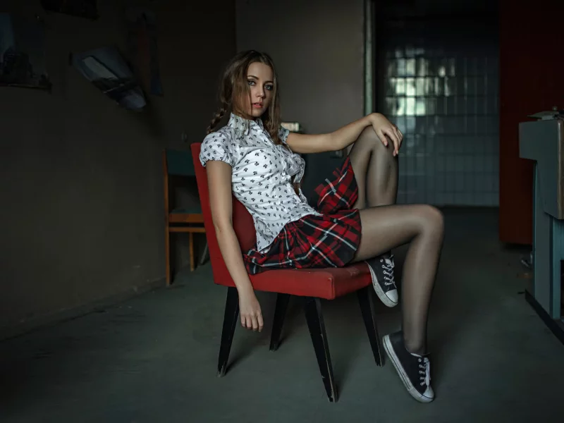 девушка, шатенка, сидит, взгляд, косы, рубашка, юбка, колготки, кеды, комната, милая, красивая, сексуальная, симпатичная, секси, стройная, милашка, няшка