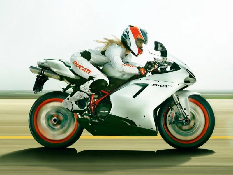 девушка, мотоцикл, дорога, blonde, bike, ducati, ducati, 848, evo, widescreen, cut, racing, track, helmet, wide, sun, summer, girl, see