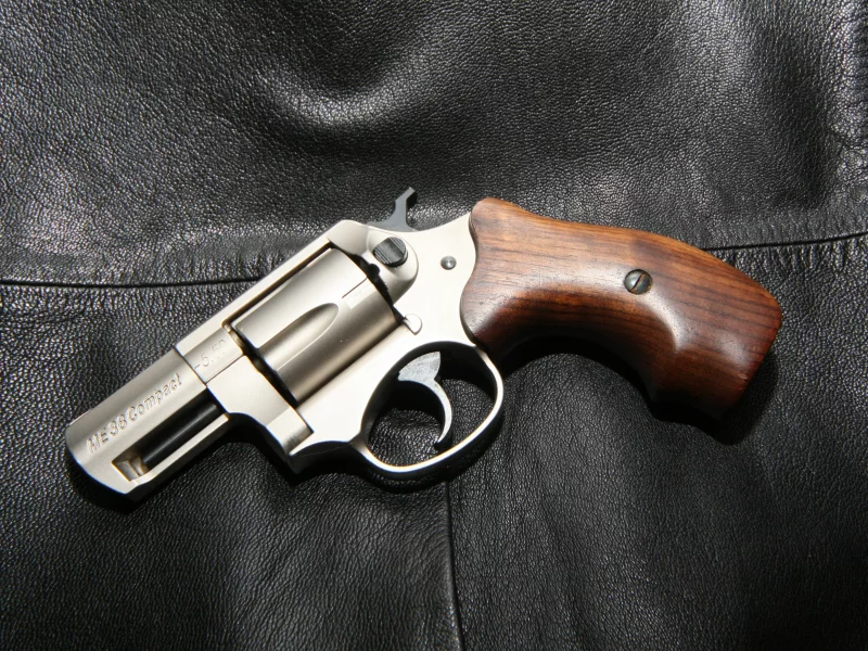 револьвер, хром, smith, wesson, me38, compact, weapon, gun, pistols, weapons, chrom, silver, white, sun, wide