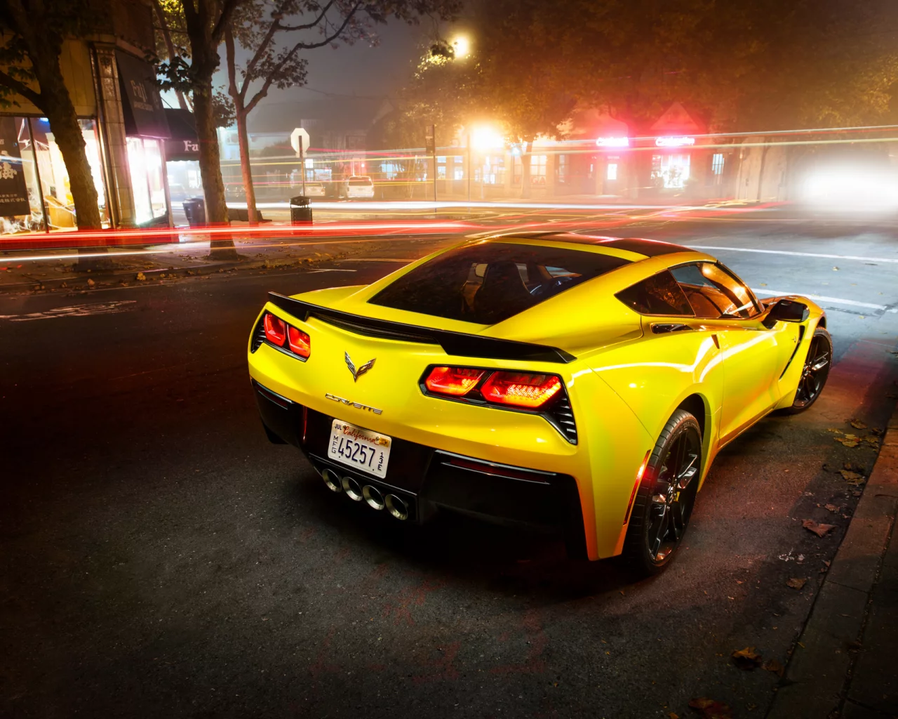 c7, corvette, город, coupe, chevrolet, ночь, stingray, вид сзади, огни
