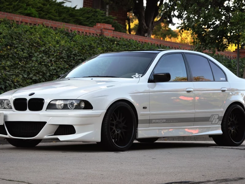 забор, деревья, кусты, bmw, машины, тюнинг, авто