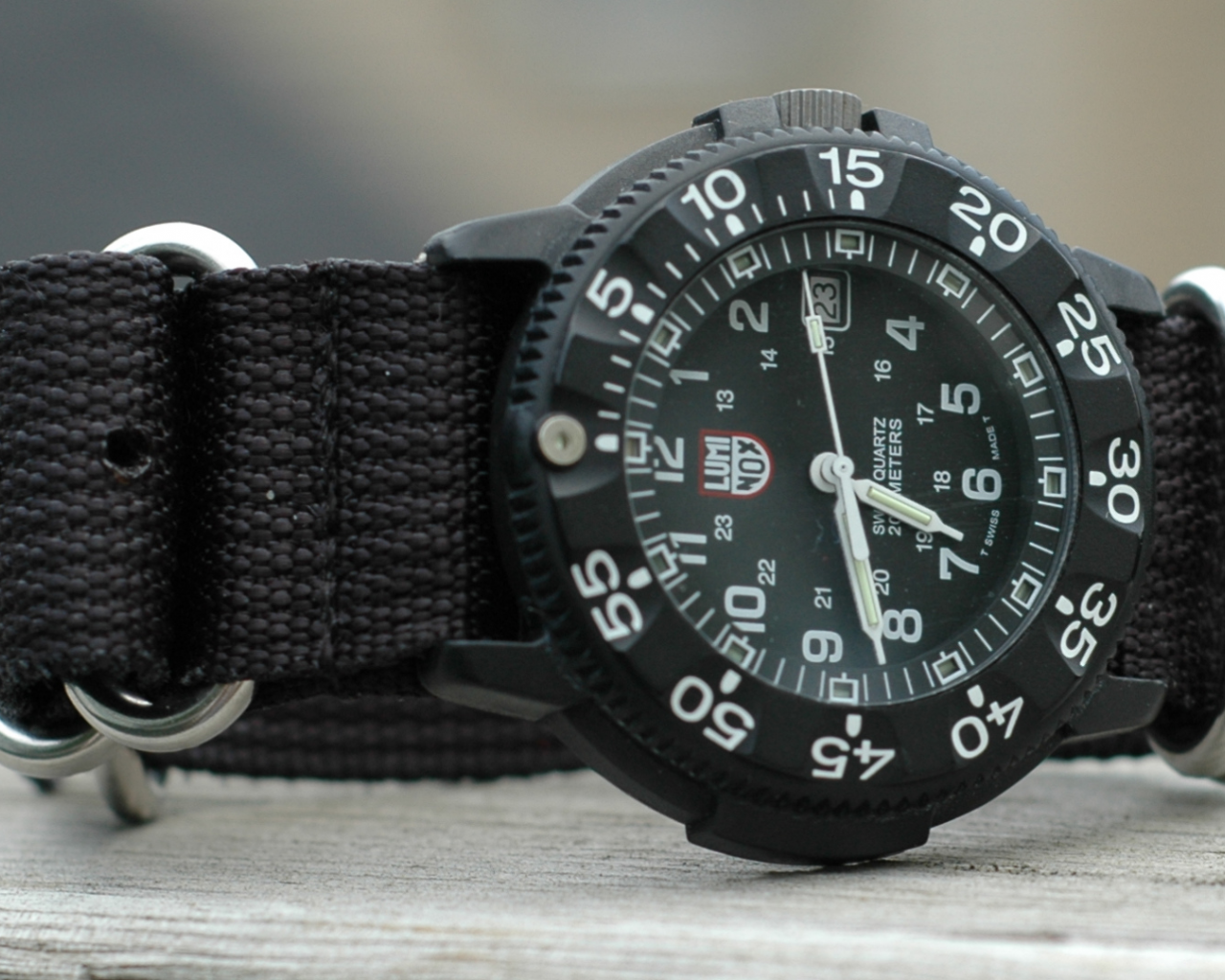 strap, luminox watch, mesh fabric, glass