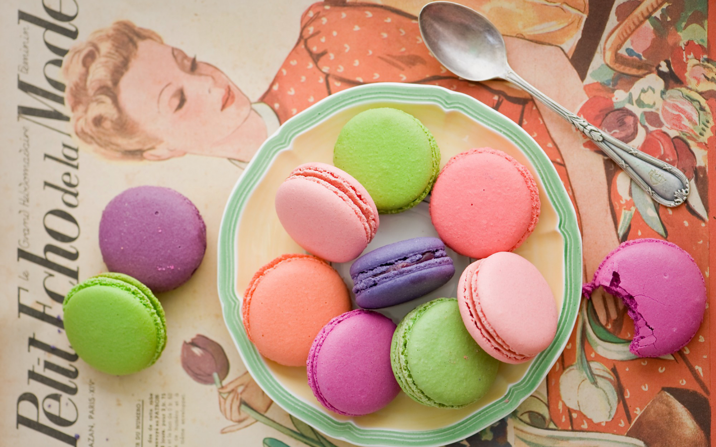 macaron, разноцветное, макарун, ассорти, печенье, ложка