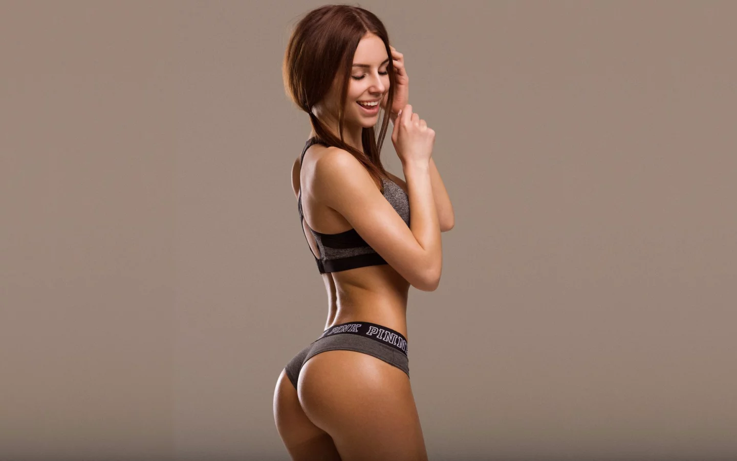 шатенка, galyusha dubenenko, улыбка, фитоняшка, девушка, фигура, милая, красивая, сексуальная, симпатичная, секси, стройная, модель, няшка, взгляд, попка, попа, ягодицы, белье, трусики, лифчик