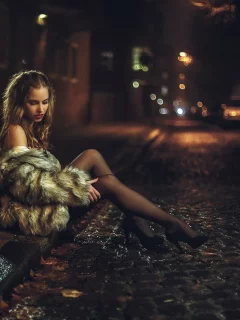 блондинка, вечер, туфли, мех, проститутка, девушка, фигура, милая, красивая, сексуальная, симпатичная, секси, стройная, модель, няшка, взгляд, чулки
