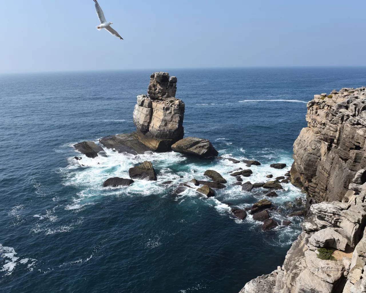 море, скалы