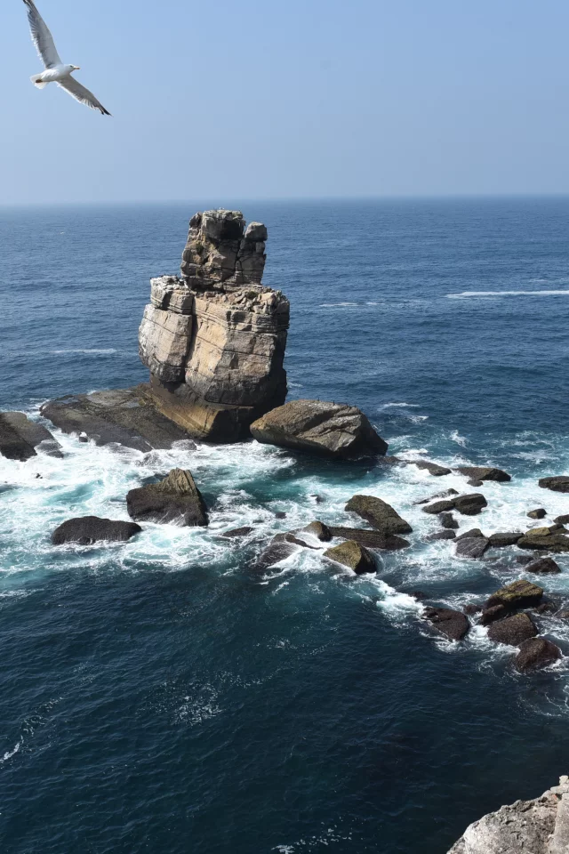 море, скалы