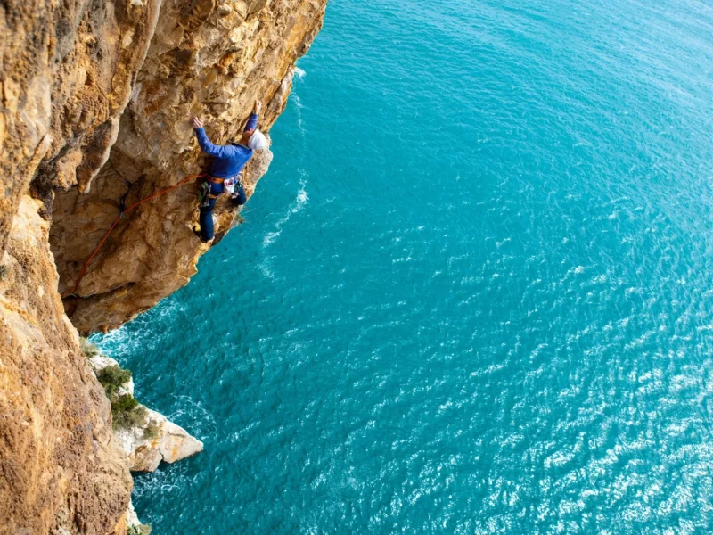 скалалаз, море, скала