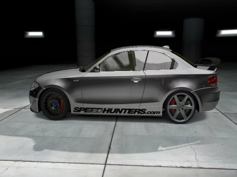 shift 2 unleashed, bmw 135, тюнинг, серебристый металлик, гараж, надписи
