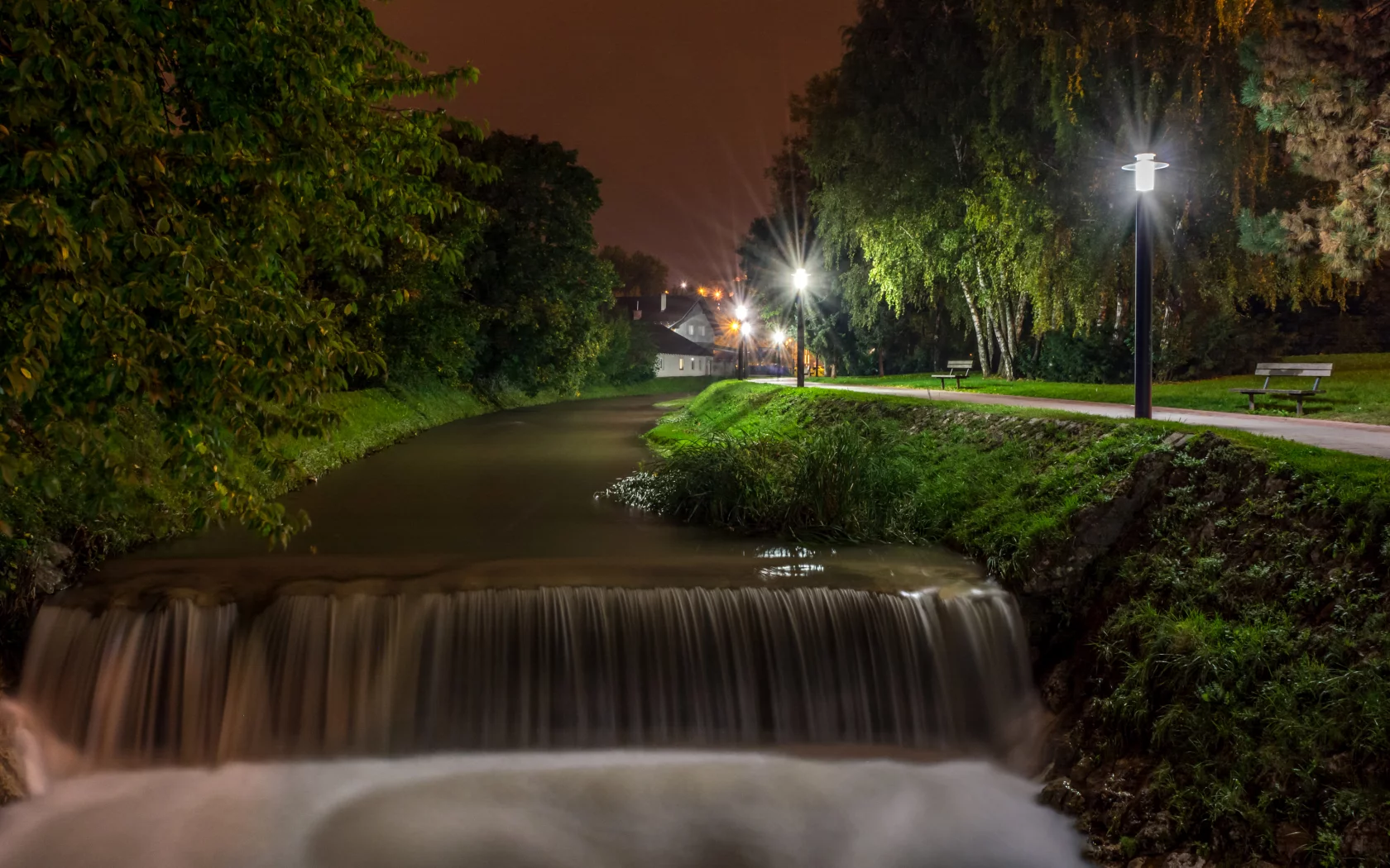 хорватия, реки, водопады, загреб, ночь, уличные фонари, деревья