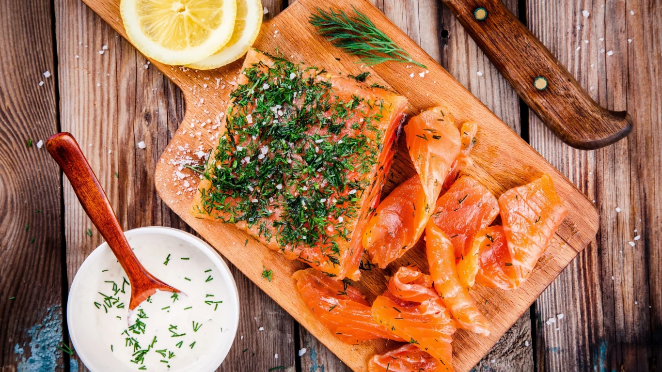 seafoods, рыба, специи, fish, соус, зелень, вкусно, lemons, лимон