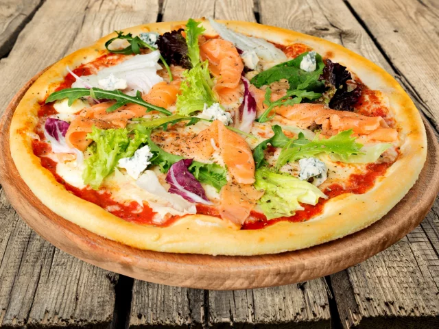 рыба, fish, соус, зелень, сыр, пицца, листья, cheese, доска