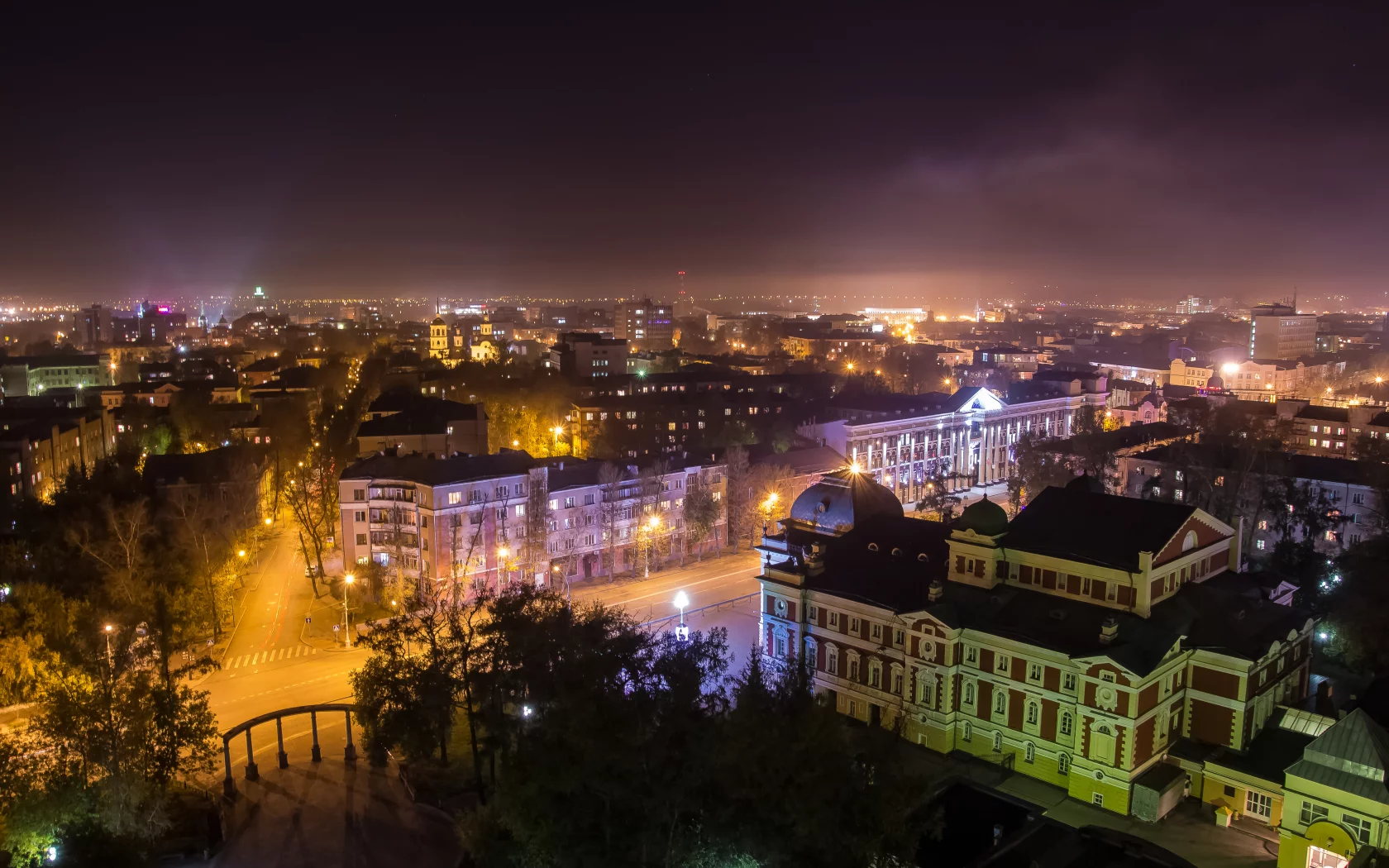 иркутск, драматический театр, россия, город, небо, ночь, фонари, архитектура, улица, деревья