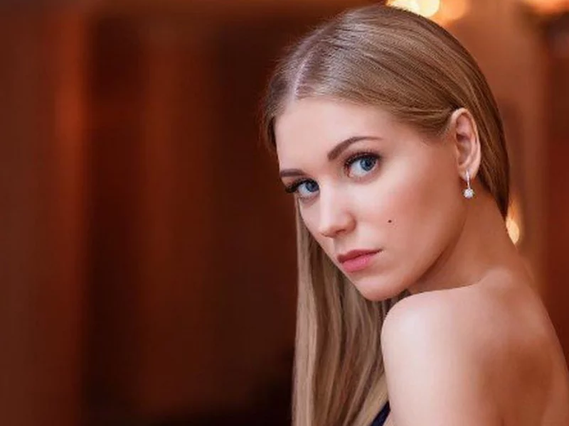 кристины асмус, актриса, взгляд, плечи, волосы, блондинка, глаза, губы