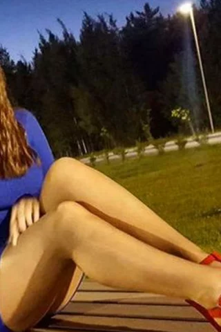 девушка, ножки, платье, волосы, фигура, туфли, грудь