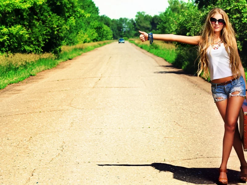 девушка, дорога, голосовать, girl, blond, road, vote, suitcase, half, dress, shorts, short, mod, sun, sky, summer, see, indusrial, front, nice, wide
