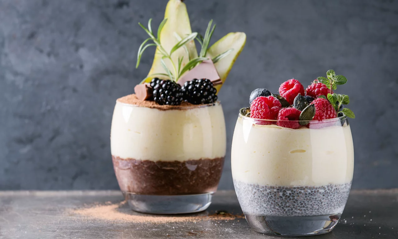 завтрак, porridge, pudding, малина, йогурт, черника, десерт
