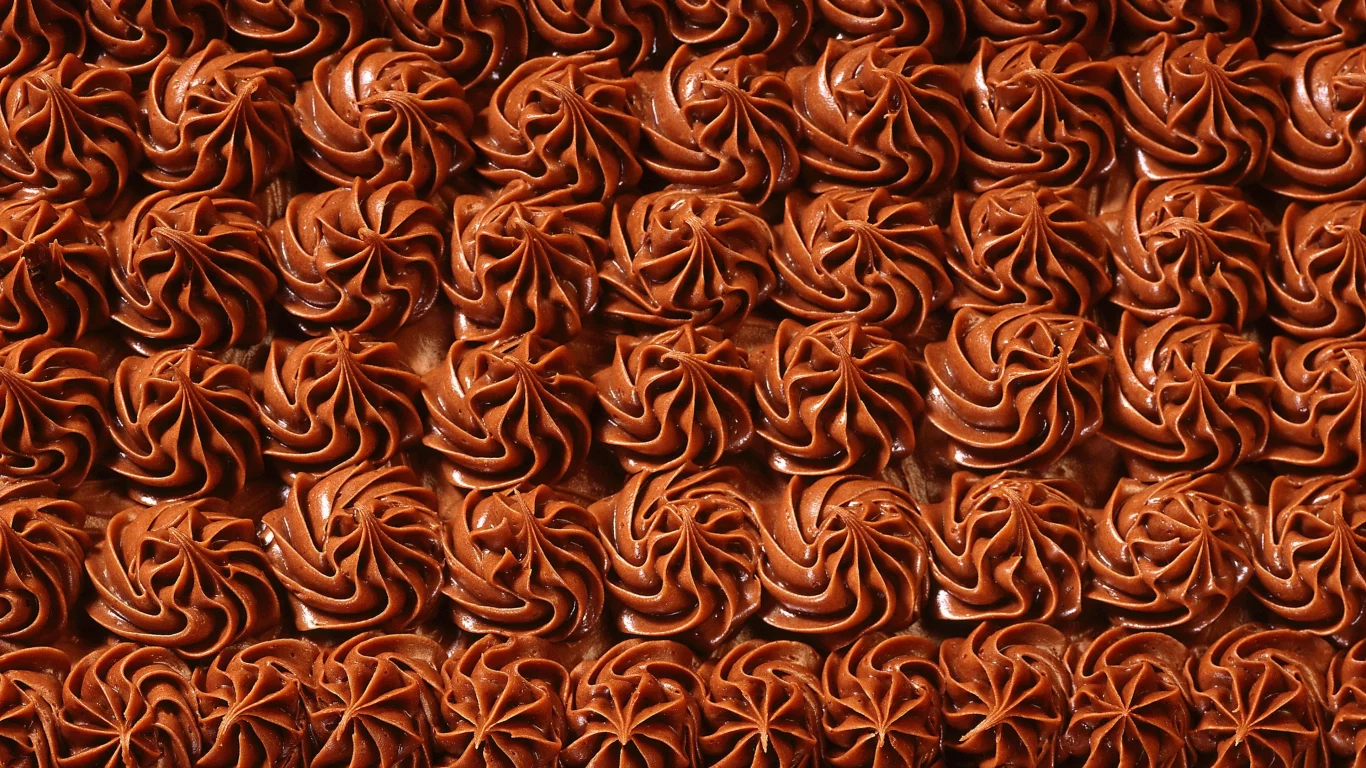 шоколад, фигурный, конфеты, комната, table, chocolate, curly, candy, dark, room, nice, sweets, environment, wood, table, main, room, read, nice, wide