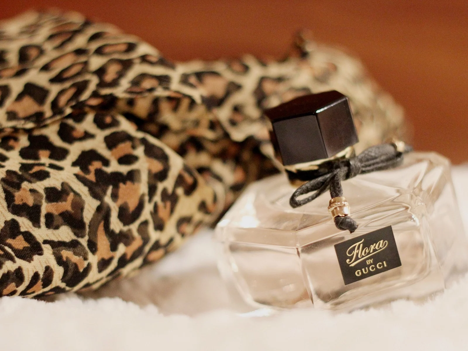 perfumes, флакон, духи, gucci
