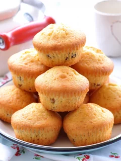 чашки, маффины, кексы