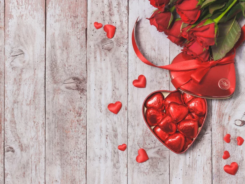 красные розы, valentines day, love, шоколад, roses, romantic, gift, сердечки, конфеты, heart, red