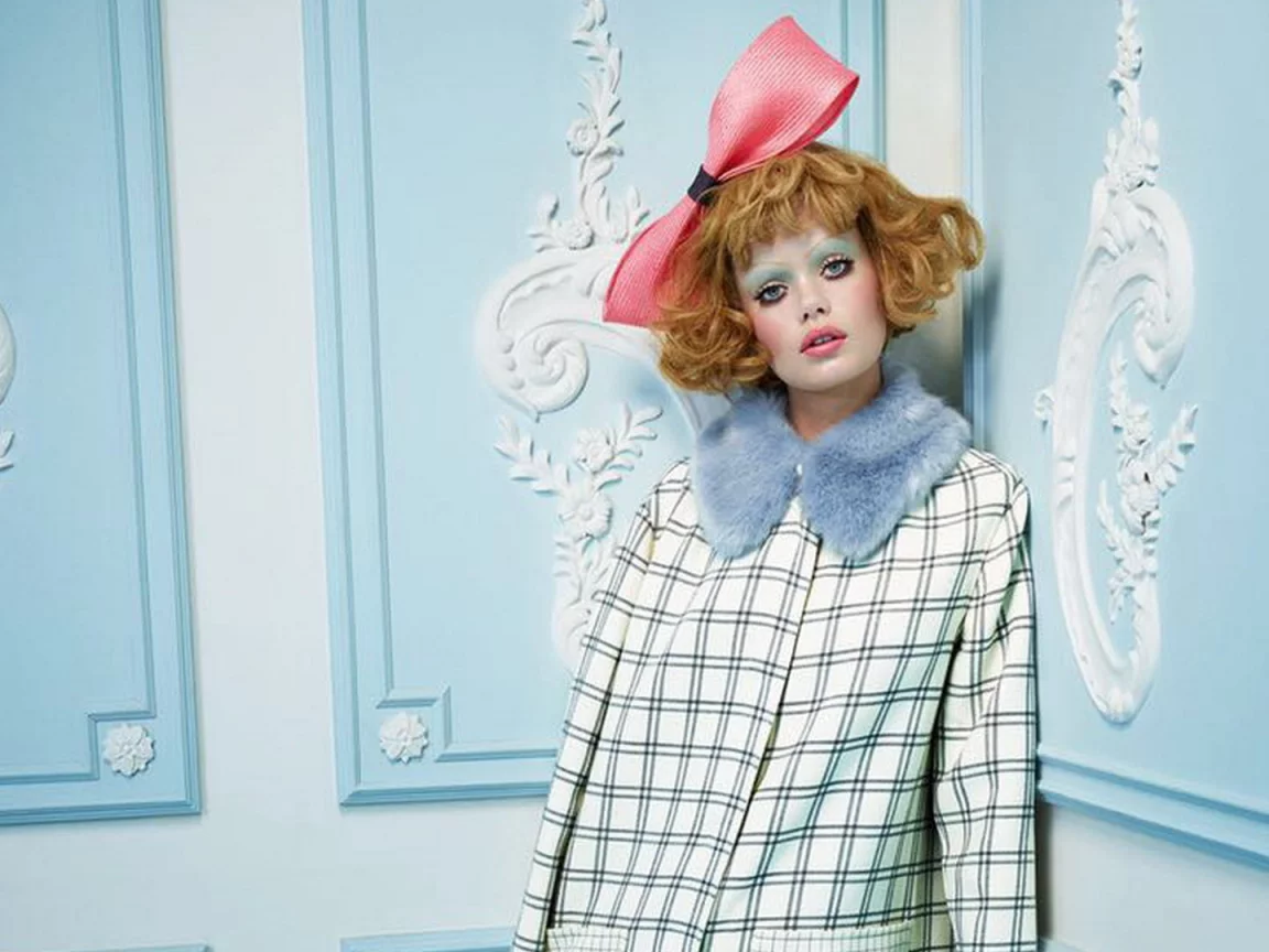 girl, девушка, девушка мальвина, макияж, девушка в пальто, волосы, бант