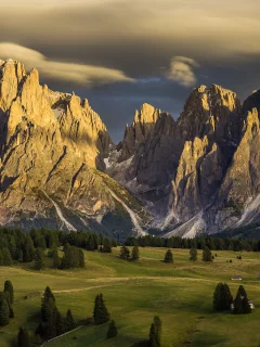 альпы, горы, италия, дома, alps, mountains, italy, at home, house, trees, spruce, meadow, grass, sky, nice, see, wide
