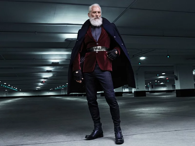 мужчина, стиль, дед мороз, дед, мороз, новый год, гараж, grandfather frost, grandfather, frost, santa claus, stile, happy, holidays, xmas, room, garage, see, sun, winter, wide