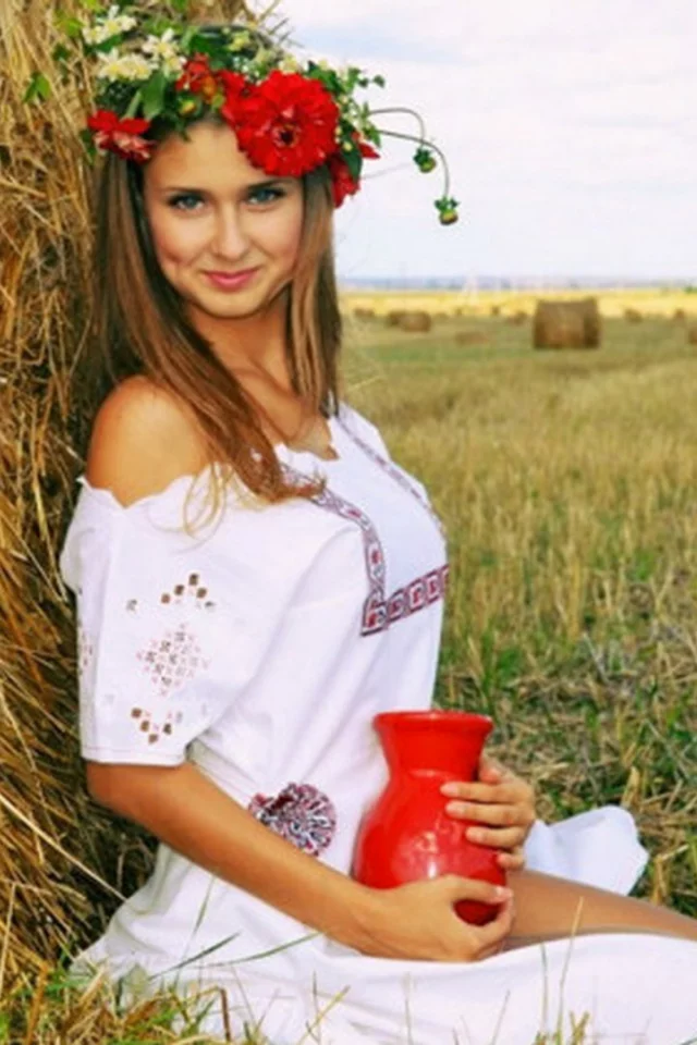 деревенская девушка, девушка, русская девушка, ножки, грудь, гламур