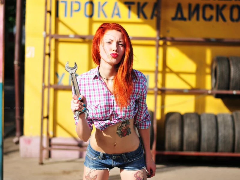 рыжая, секси, тату