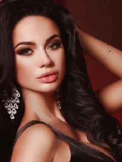 яна кошкина, актриса, телеведущая, брюнетка, макияж, длинные волосы, голые плечи