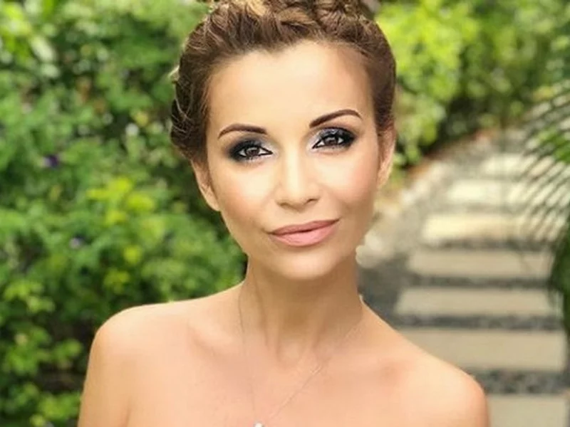 ольга орлова, певица, певица, блондинка, макияж, голые плечи, грудь, крупно, рот, красивые глаза
