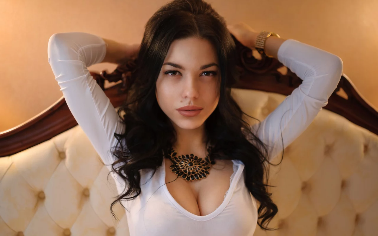 девушка, брюнетка, сиськи, грудь, соска, красивая, модель, родинка