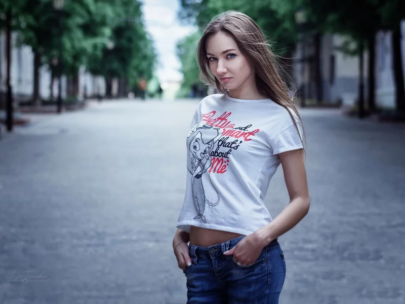 девушка, шатенка, лето, джинсы, взгляд