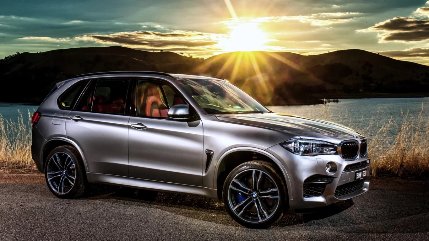 bmv x5, горы, закат, озеро