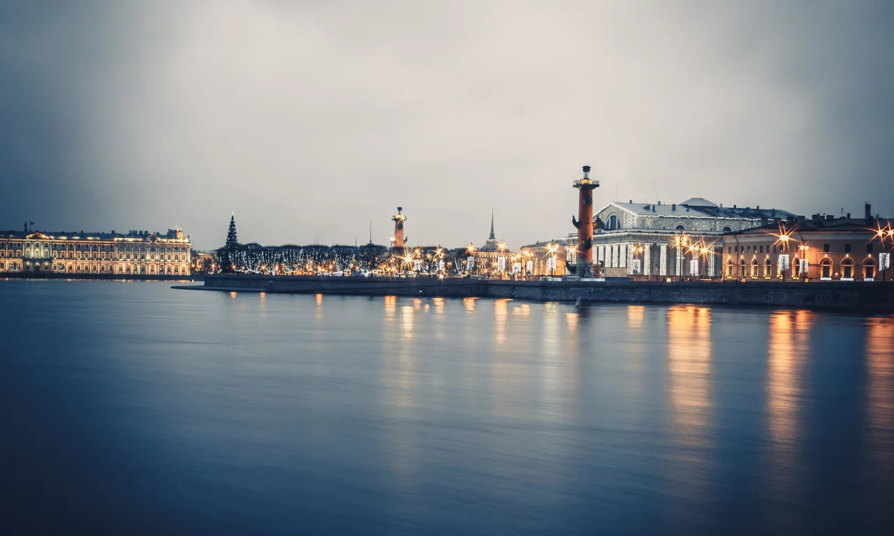 петербург, питер ночью, нева, ростральные колонны