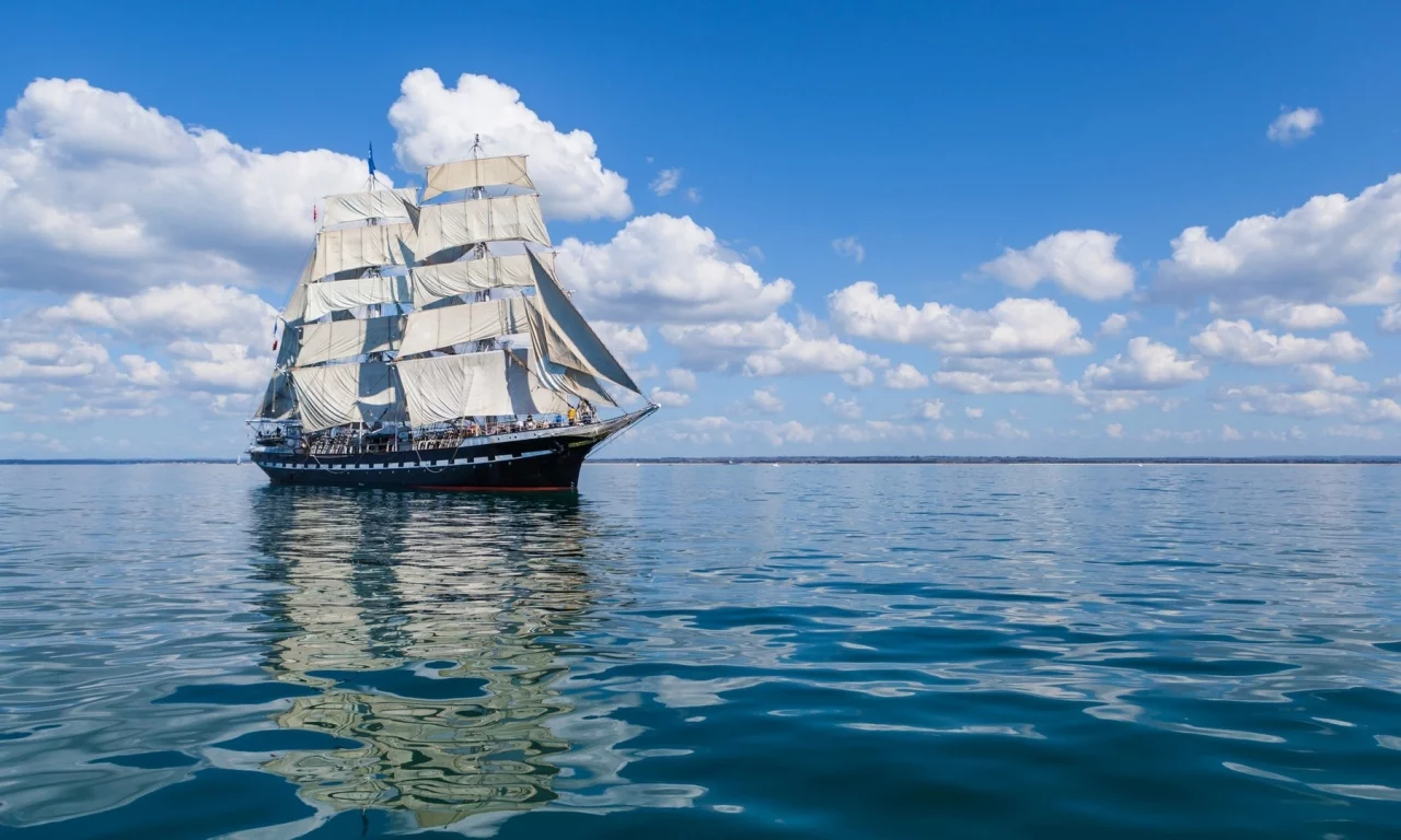 парусник, паруса, корабль, море, небо, облака