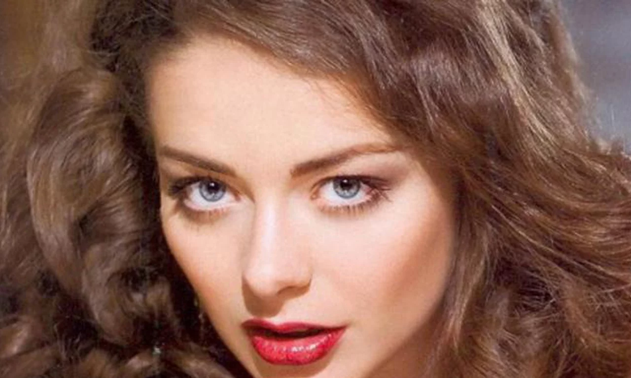 марина александрова, девушка, артистка, макияж, крупно, брюнетка, большие глаза, пухлые губы, рабочие губы