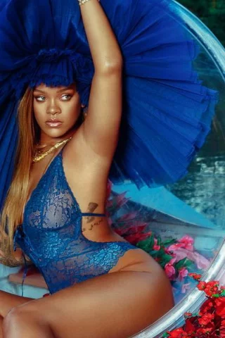rihanna, девушка, певица, грудь, ножки, попа, трусики, шикарная фигура, брюнетка, макияж, красные трусики, ляжки, задница, красивая попа