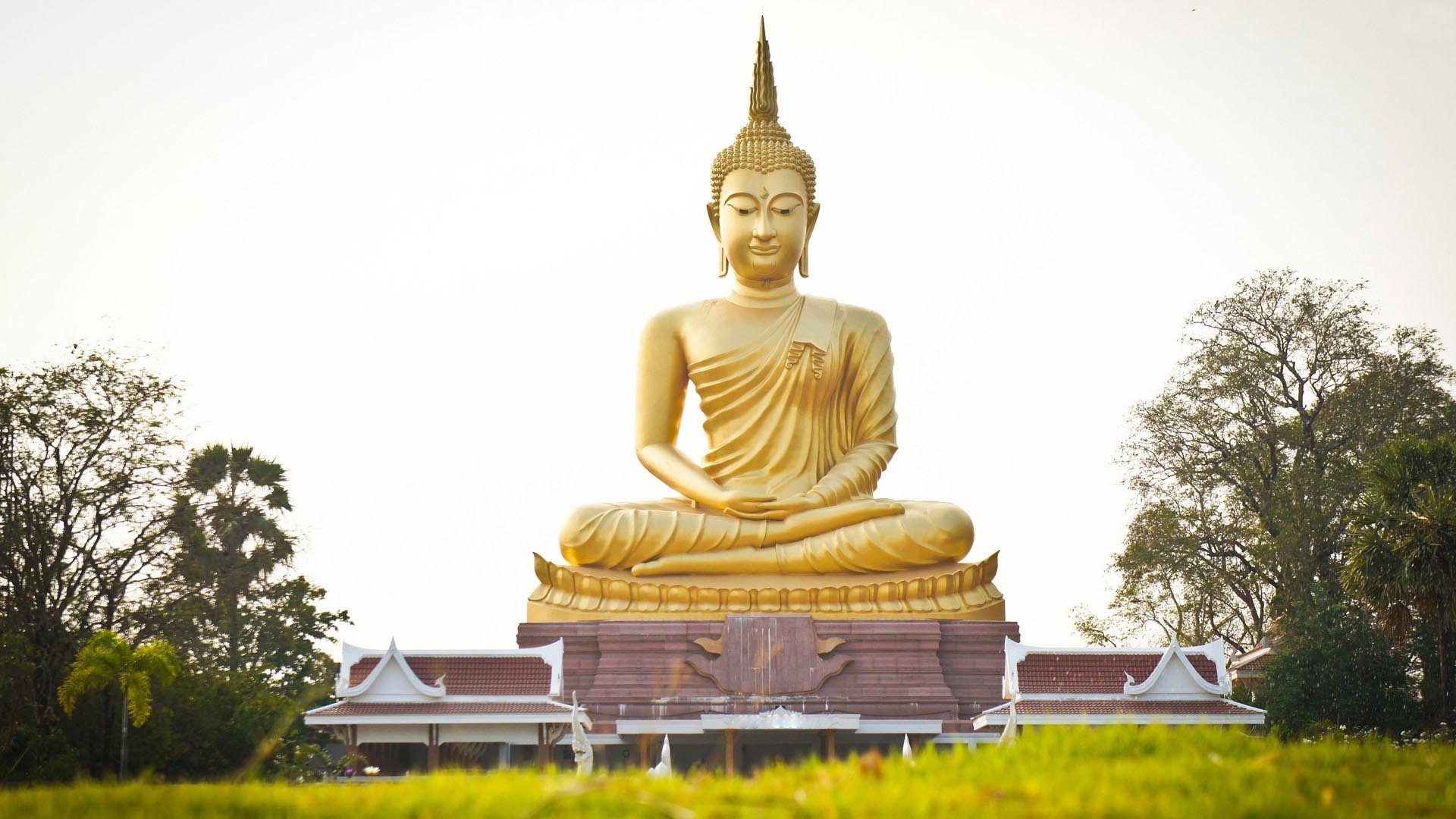 Картинка буда. Будда Гаутама Шакьямуни. Сиддхартха Гаутама Будда. Будда Сиддхартха Гаутама Шакьямуни. Сиддхартха Гаутама Будда статуя.